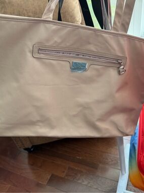 Large Light Cream Tote Bag with Front Zip and Heart Charm Inside Pockets